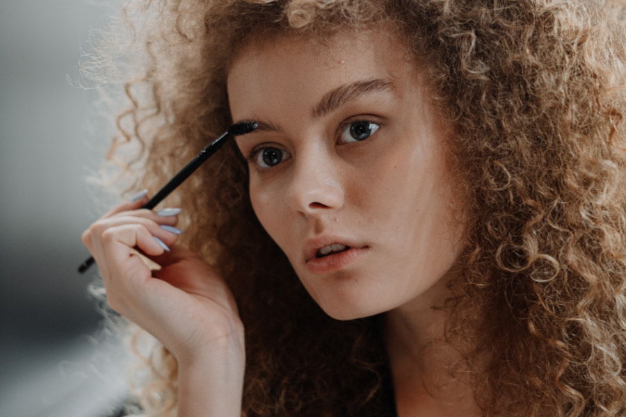 maquillaje natural de ojos