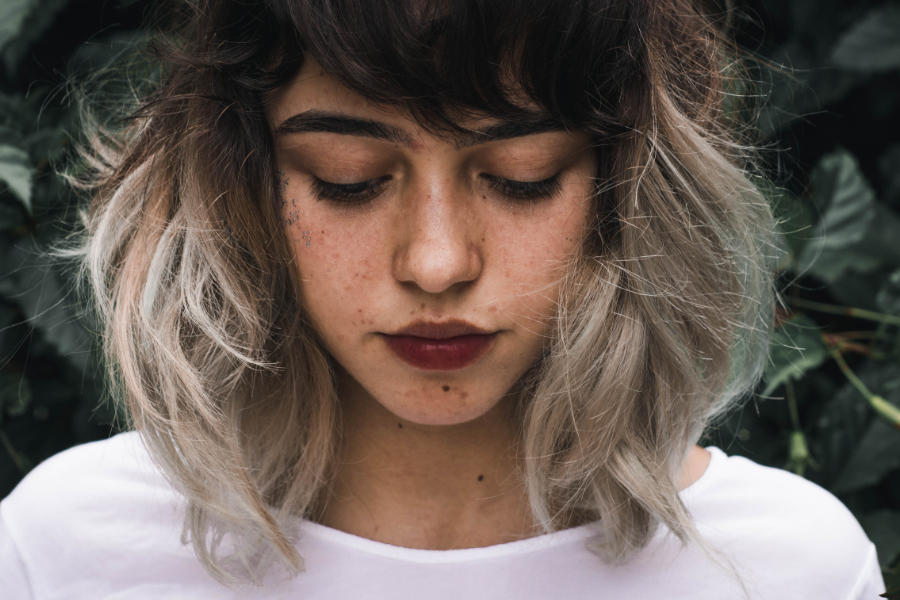 peinados para cabello corto, peinado con plancha